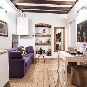 https://centro-storico-corso-genova-21.it-lombardy.com