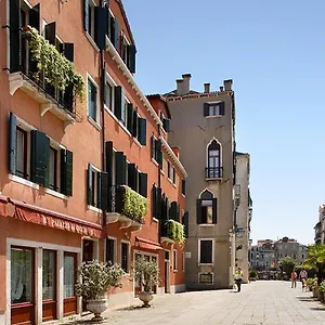 Palazzo Del Giglio Veneza